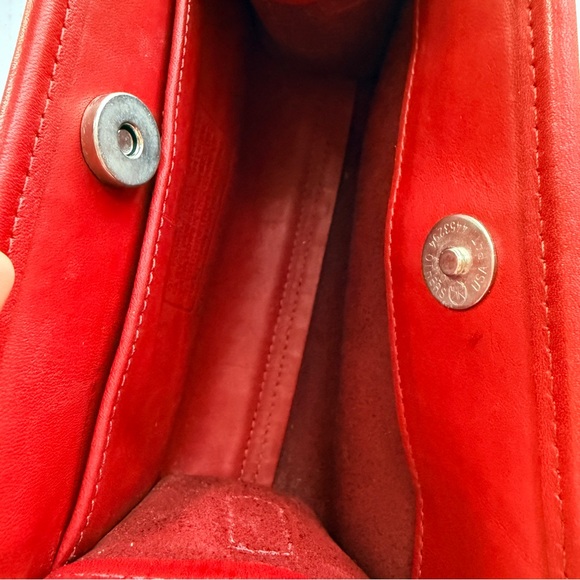 COACH | Vintage Red Disco Bag, Made in Costa Rica (1998) #9048 - Picture 8 of 15